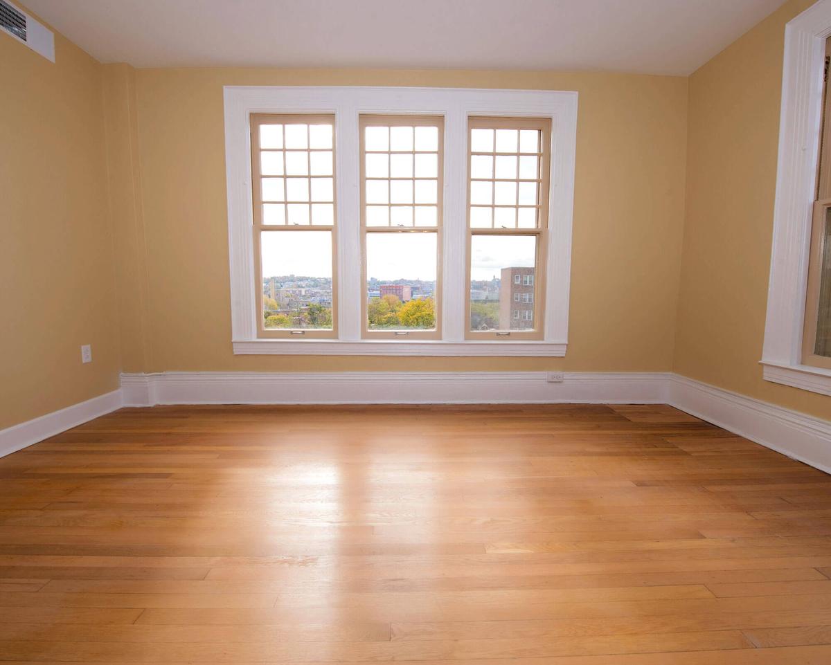 Interior photo 25